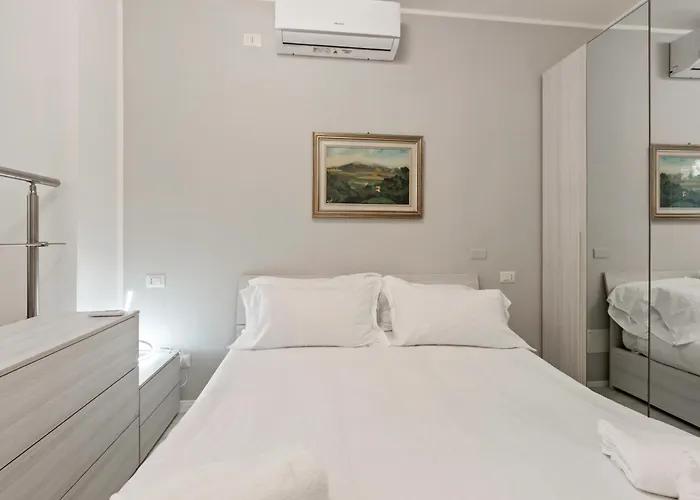 Bwr - In Zona Sempione-tre Torri, Via Alberti Милан