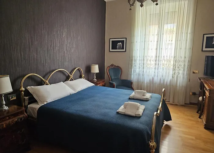 Homegallery - Elegante Milanese Apartmán *