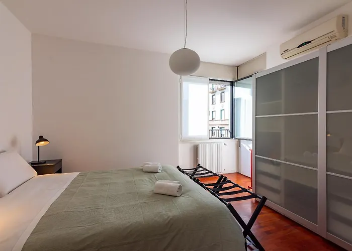 Daniele Flat - Free Wi-fi & M4 Metro Apartment