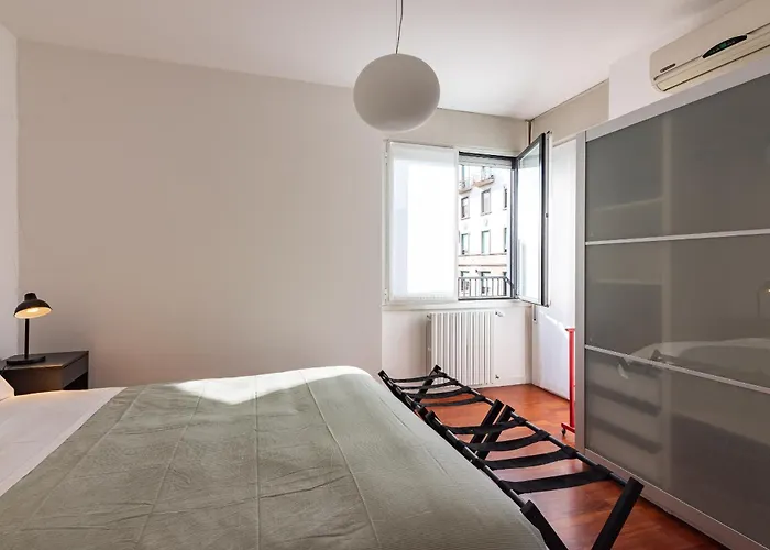 Daniele Flat - Free Wi-fi & M4 Metro Apartment