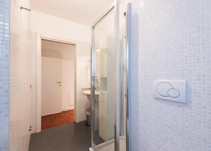 Apartment Daniele Flat - Free Wi-fi & M4 Metro *