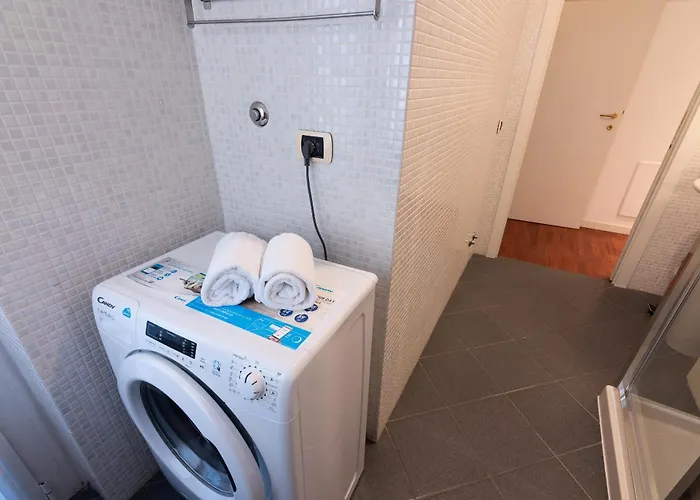 Apartment Daniele Flat - Free Wi-fi & M4 Metro *