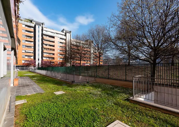 Апартаменты Daniele Flat - Free Wi-fi & M4 Metro