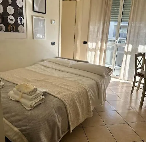 Accogliente - * Milano