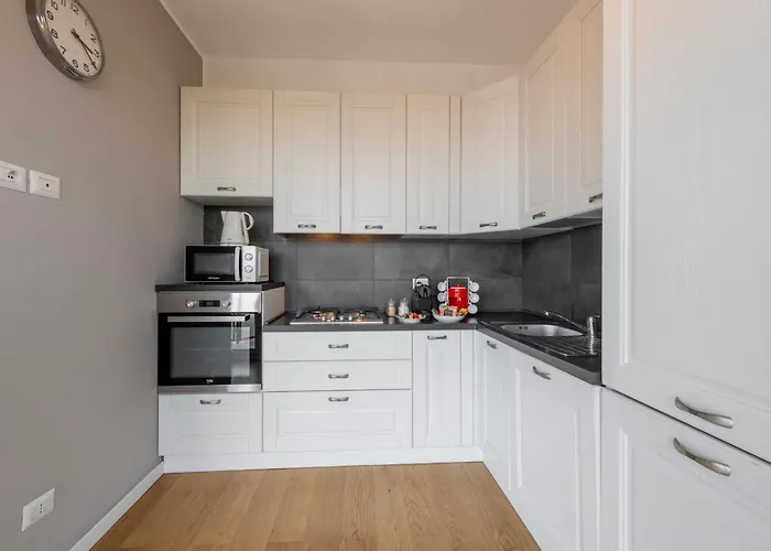 Omodeo, 19 - Ampio E Panoramico 公寓 *