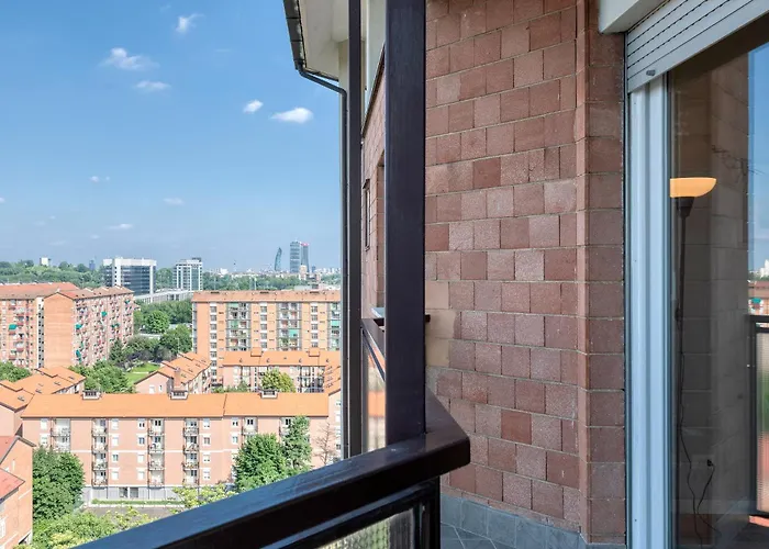 Omodeo, 19 - Ampio E Panoramico 公寓