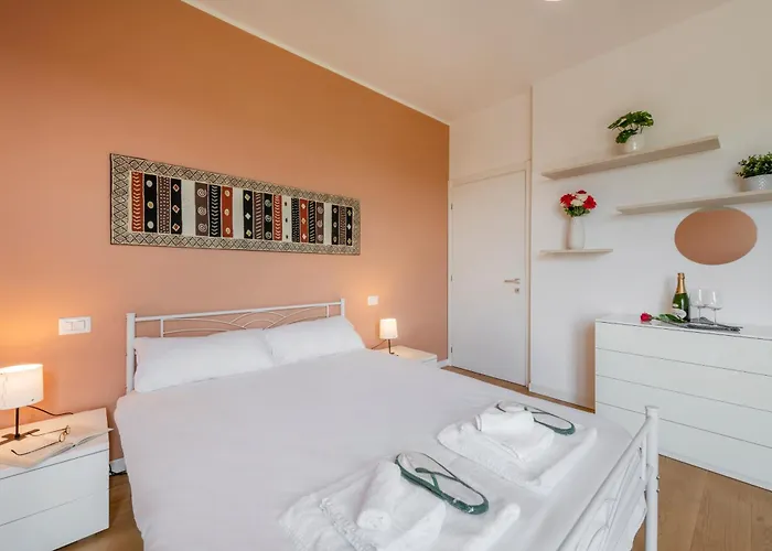 公寓 Omodeo, 19 - Ampio E Panoramico *