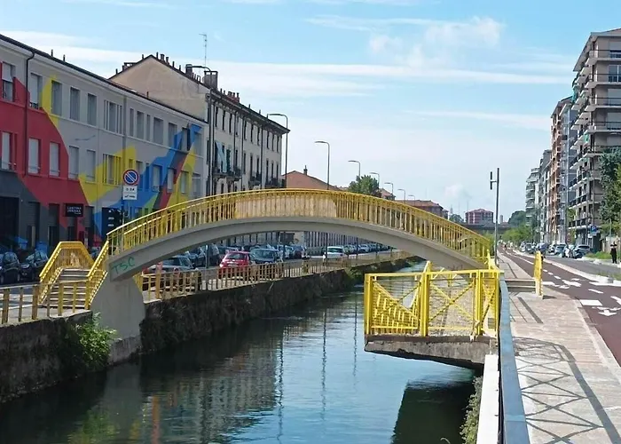 Navigli Stylish Underground Nearby For 4 Guests * Милан