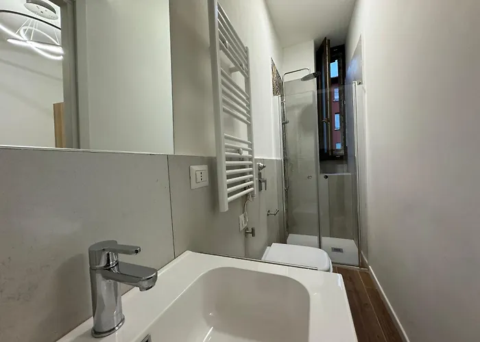 Rifugio Di - Centrale- M1 Pasteur Milan