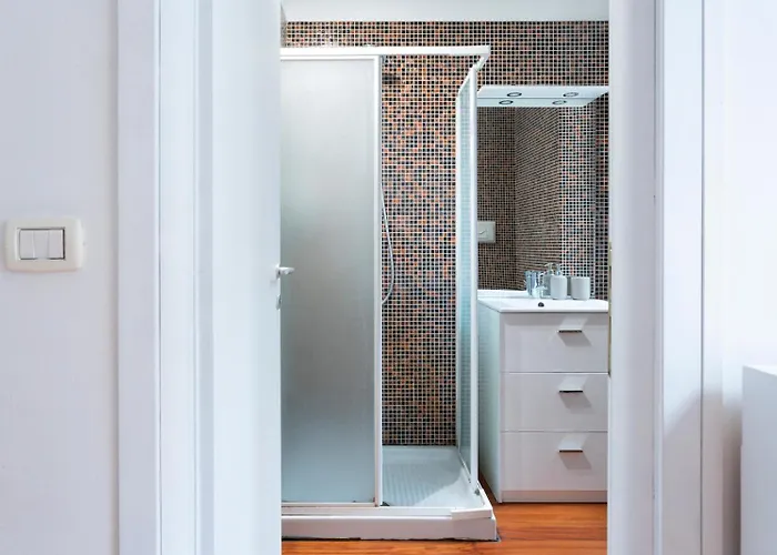 New! Lovely & Friendly In Center D Apartmán *