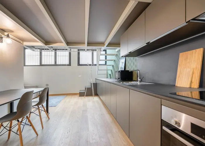 Modern Loft In Porta Venezia Mediolan