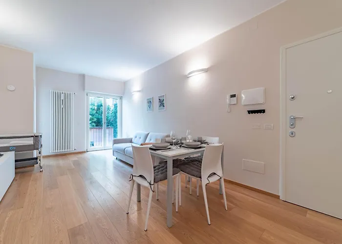 Appartamento 500 M From Corso Sempione, Close To Metro M5