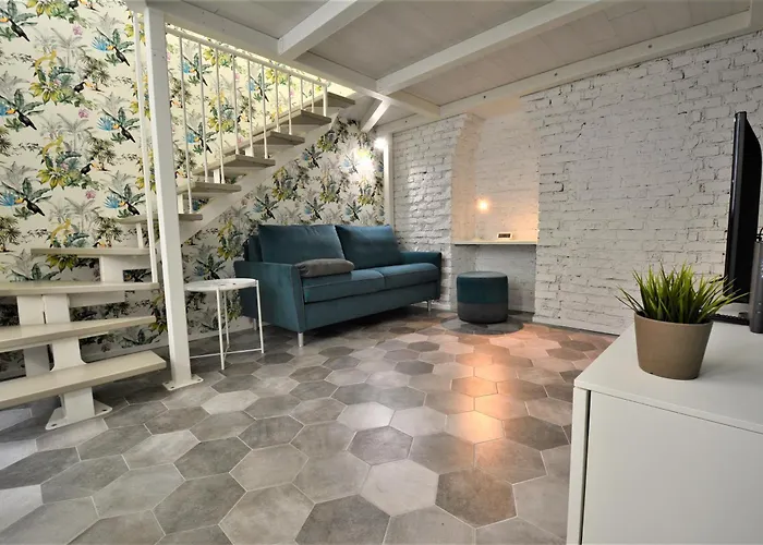 Lombardini 1 דירה