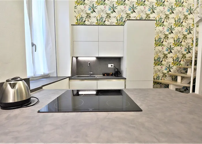 Lombardini 1 דירה *