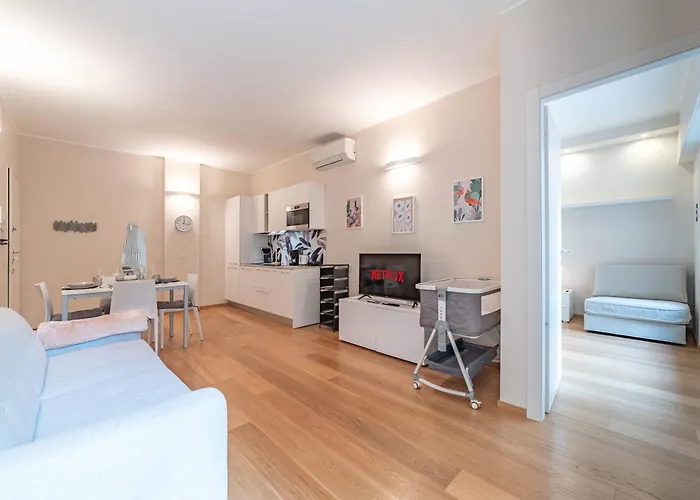 500 M From Corso Sempione, Close To Metro M5 * 米兰