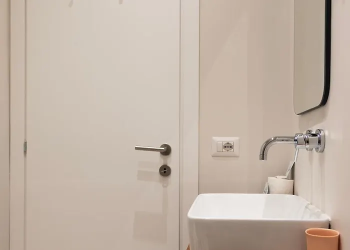 Youhosty - Ticinese 3 * Milán