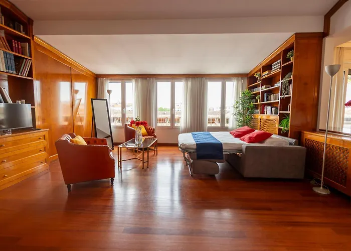 דירה Corso Italia Attic In By 101flats מילאנו