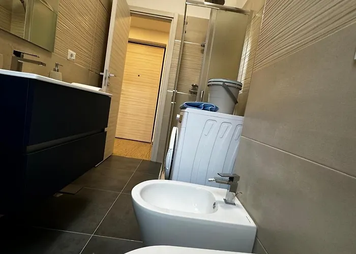 Kibilu - Via Serlio Porta Romana - Mm Brenta Apartmán