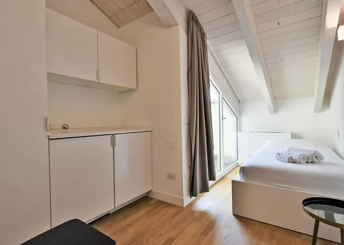 White Attic Terrace By Interhome Apartamento *