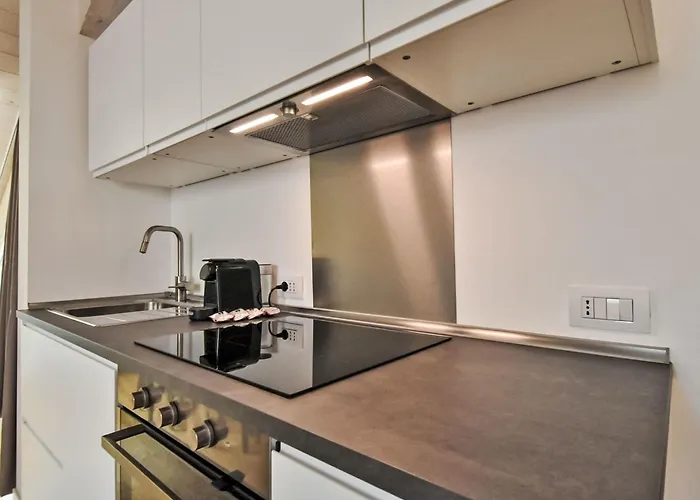 Apartamento White Attic Terrace By Interhome Milán