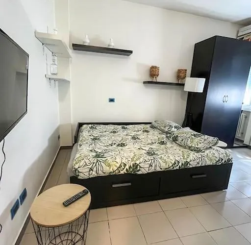 Crescenzago Apartment
