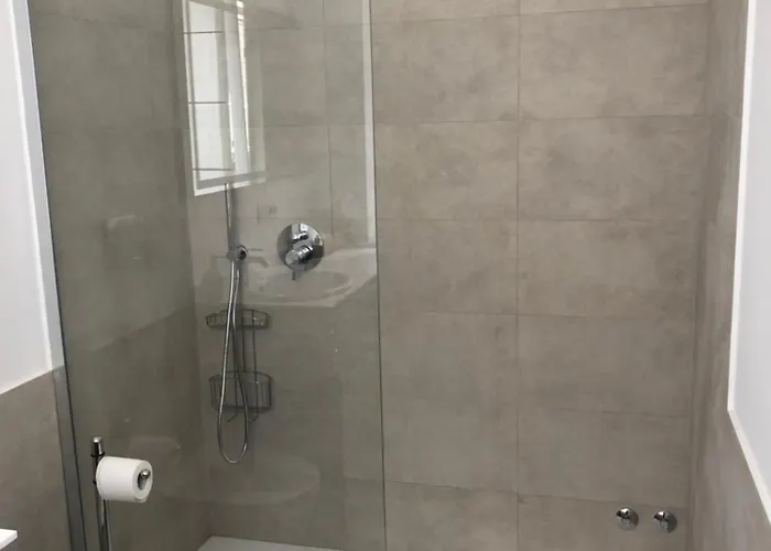 Missori Rose Garden View * Milán