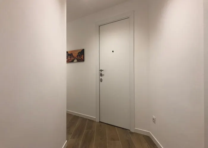 Missori Rose Garden View *