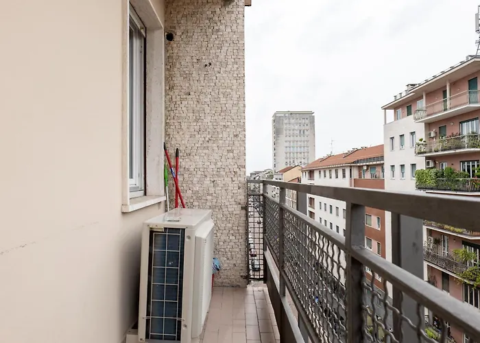 Amazing Floor Apartment Milan