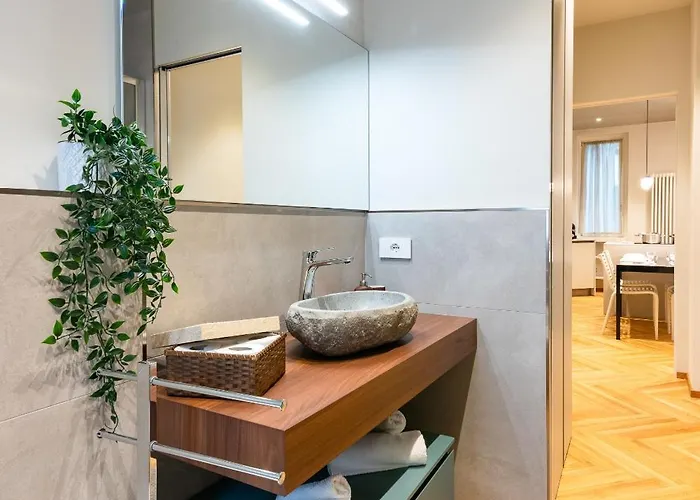 Daire Elegant Design Apartmentduomo-naviglia/c E Wi-fi Milano