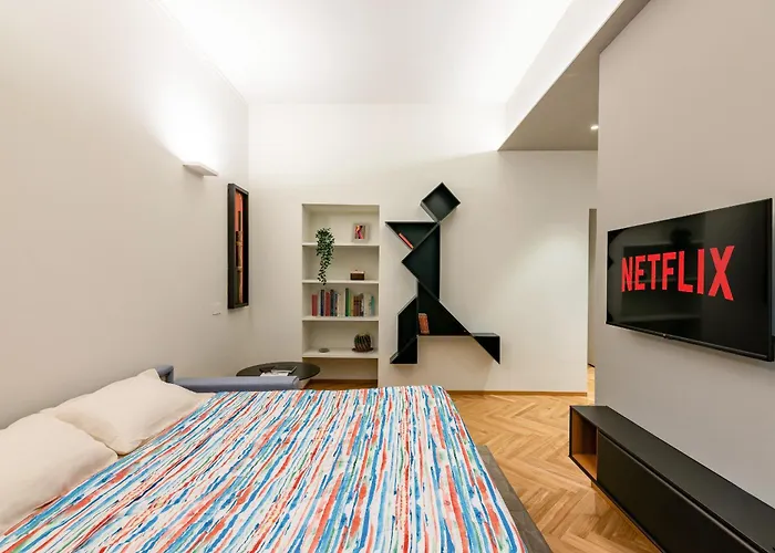 Daire Elegant Design Apartmentduomo-naviglia/c E Wi-fi Milano