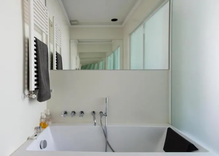 2 Bagni E - House Of Art Center Milán