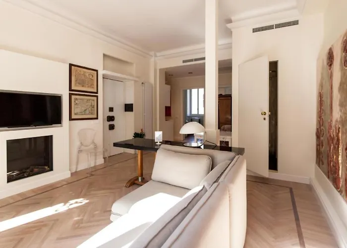 2 Bagni E - House Of Art Center Apartament Mediolan