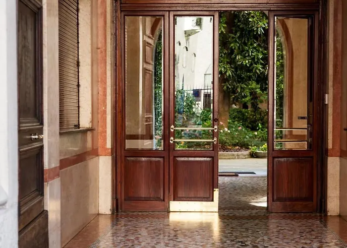 2 Bagni E - House Of Art Center Apartament Mediolan