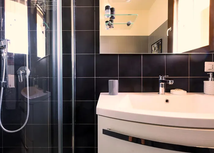 Bicocca Ultimo Piano Con Ampia Terrazza *