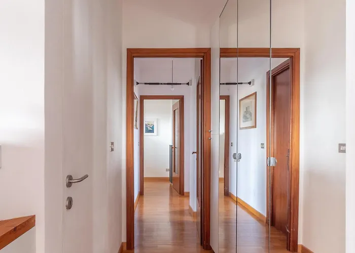 Trilocale In Via Pogatschnig 40 -- San Siro-rho Fiera-duomo *