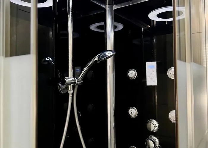 Four Bedroom In The Centre Of The Appartamento *