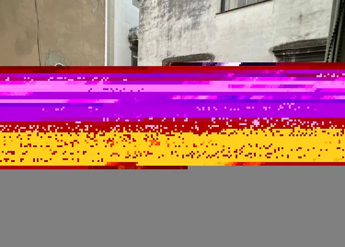 Four Bedroom In The Centre Of The Appartamento