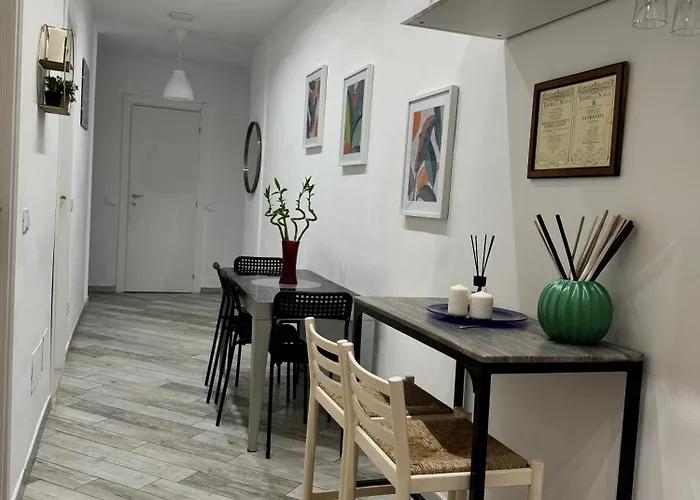 Four Bedroom In The Centre Of The