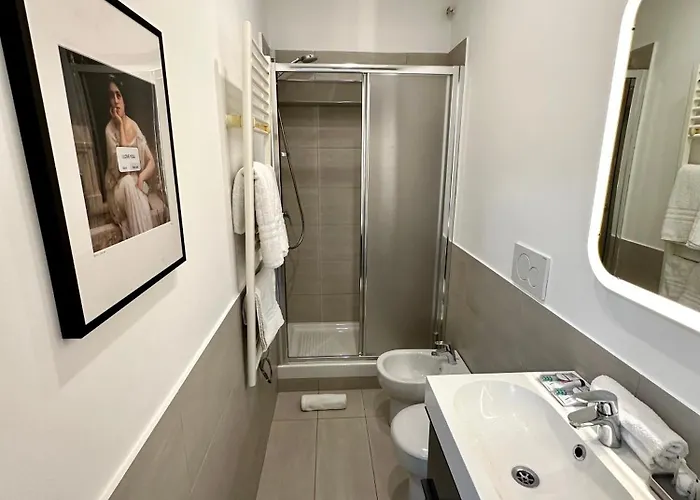 Purple House - Garibaldi Fs 밀라노