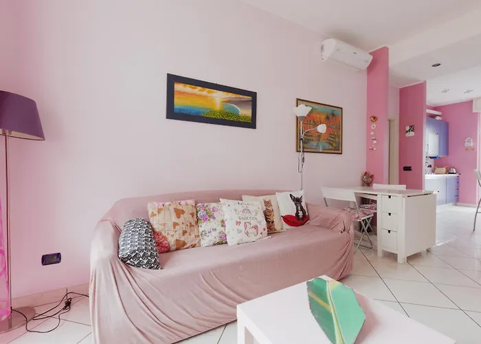 アパート Mac Mahon - Colorful With Balcony! ミラノ