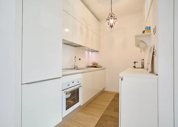 Luxy Close Navigli * Milano