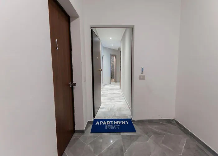 Miki - Sammartini 33 * Milano