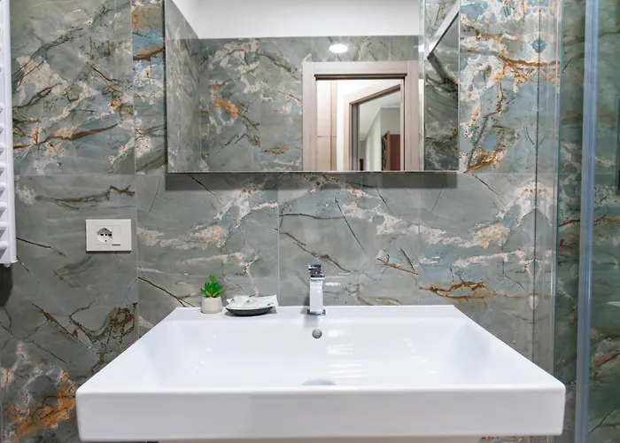 Miki - Sammartini 33