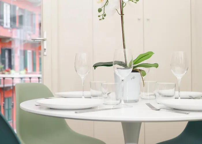 Fara 33 Cozy Flat In District ミラノ