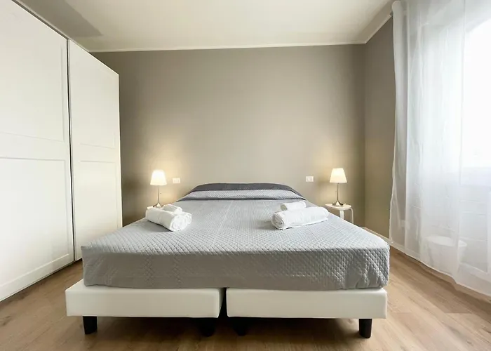 Design District - Navigli Apartment *