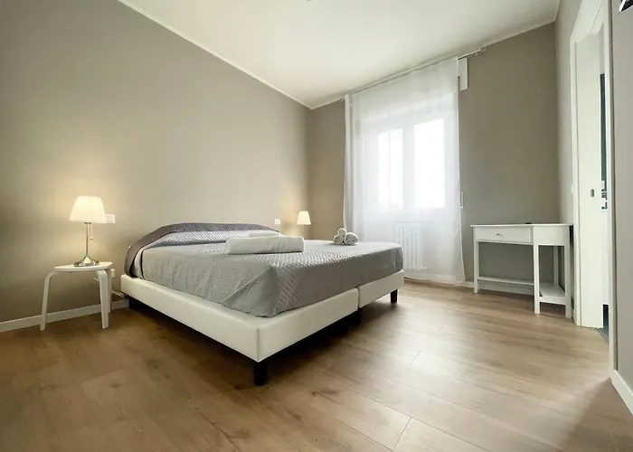 Design District - Navigli Apartment Mailand