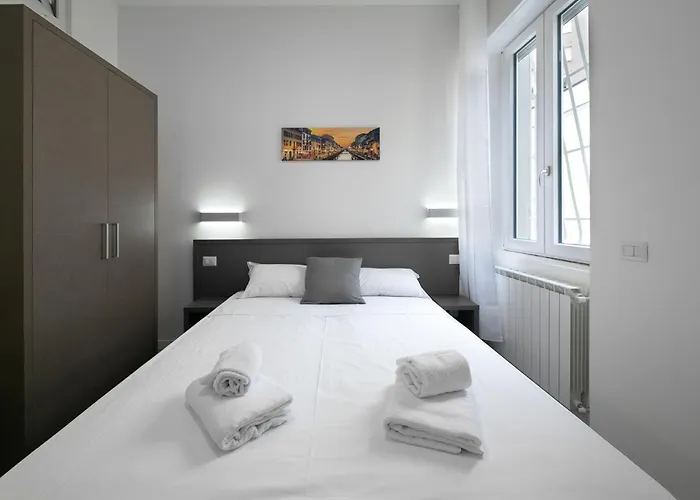 Eleven - Cozy Mediolan
