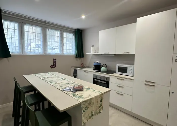 Monolocale Piazza Gambara M1 アパート ミラノ