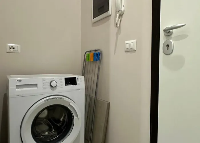 Monolocale Piazza Gambara M1 ミラノ