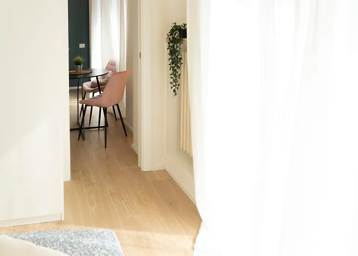 Bos1 - Station • New Chic • * Milán